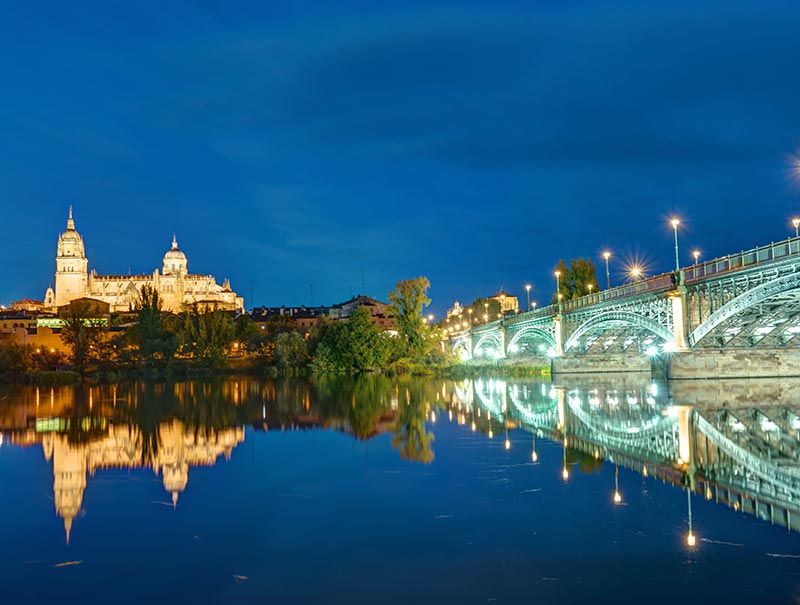 Transfer desde el aeropuerto de Salamanca a Madrid