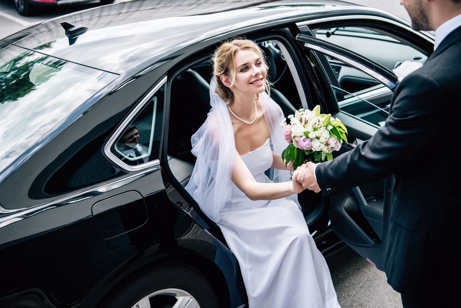Coche con conductor para bodas en Valladolid