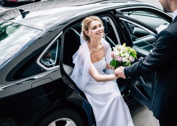 Coche con conductor para bodas en Valladolid
